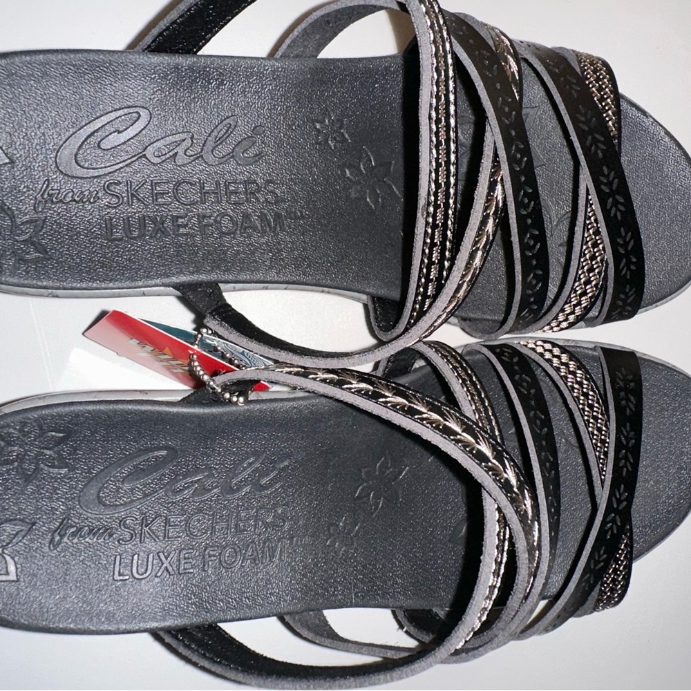 Skechers - Cali Rumble On - Dreamy Days Sandals - Black/Gray - Picture 2 of 5